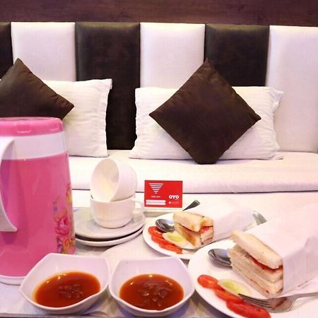 Hotel Ravi Residency Бхаратпур Экстерьер фото